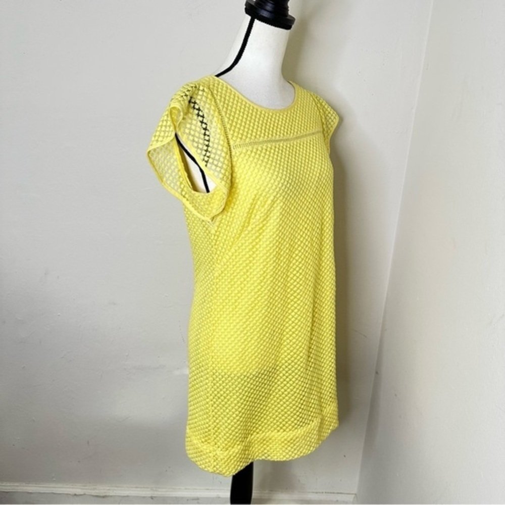 Adrianna Papell Women's Yellow Embroidered Ruffled Shift Dress Size 6 - Picture 11 of 13